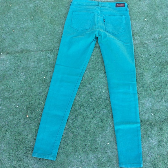 Levi’s jeans & Kirra Pacsun Floral Shirt outfit! - Picture 8 of 8